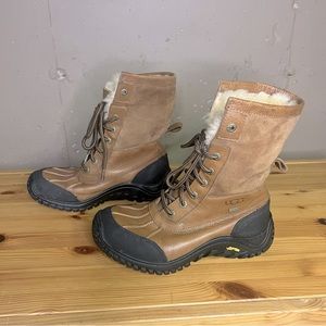 Ugg Women’s Boots Brown  Size 7 Lace Up Mid Calf Spider Rubber Wool Lining